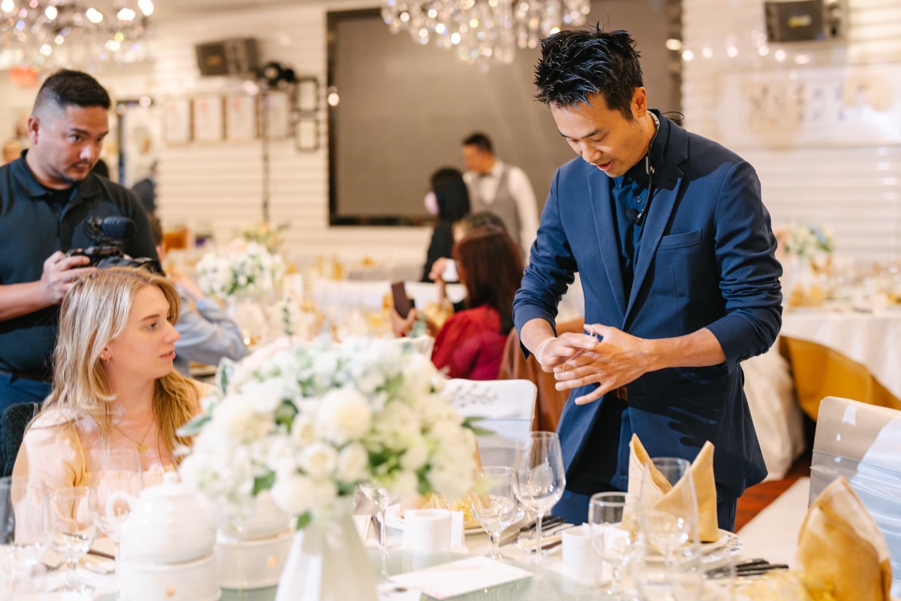 One Person Hosting, Mingling and Performing: Jennifer and Robert's Wedding at Chef Tony